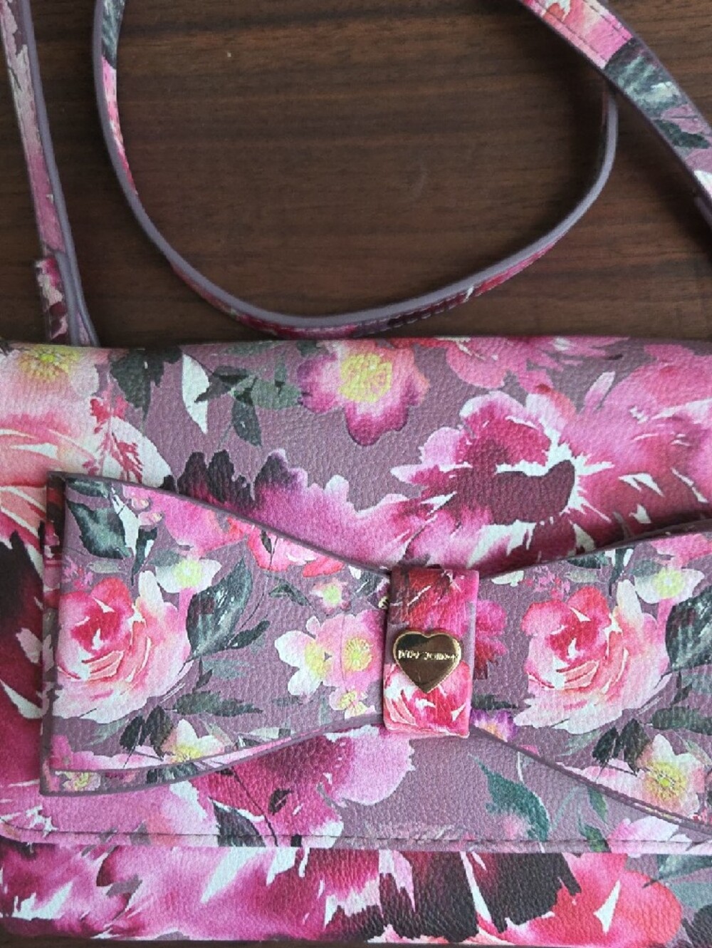 Betsey Johnson Pink Floral Bow Crossbody Bag with Gold Chain - Picture 2 of 7